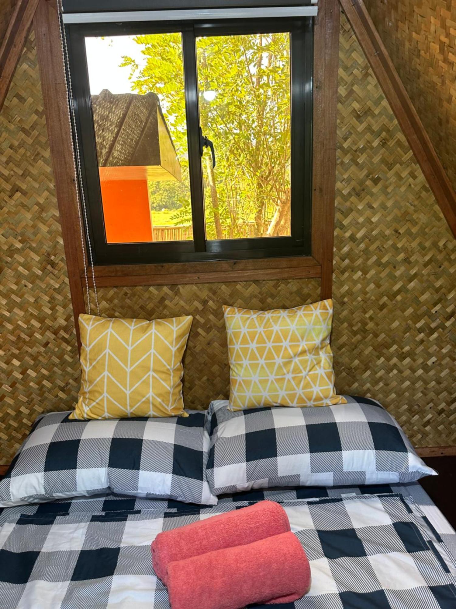 Готель Hiraya Camp Site - Free Use Of Scooter For Nipa Huts Ель-Нідо Екстер'єр фото